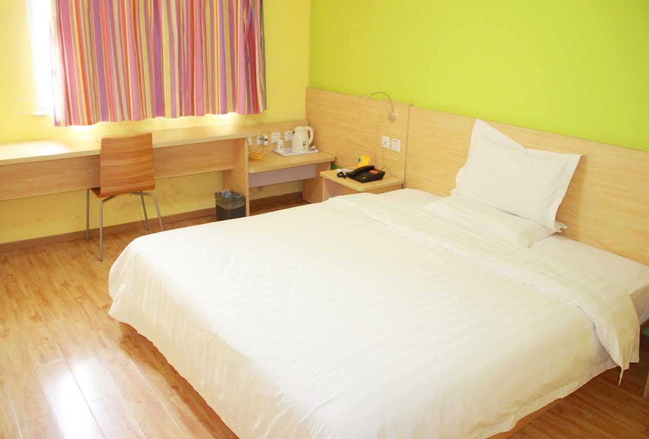 7Days Inn Huaihua Mayang Binhe Road Buitenkant foto